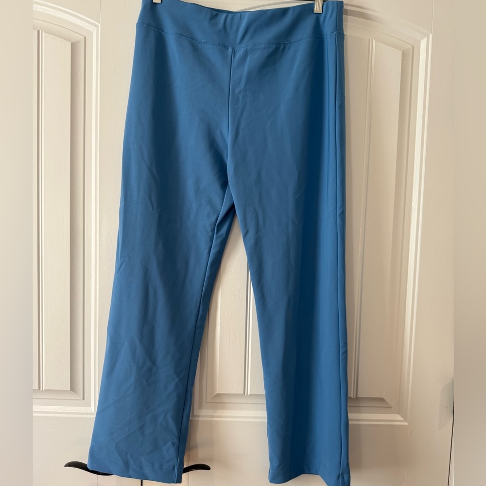 Boston Proper Women's Wrinkle-Resistant Straight-Leg Knit Solid Color Pant